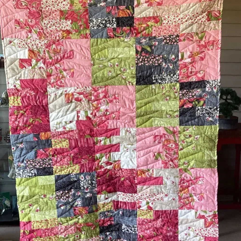 Hand Crafted Tulip Tango Quilt
